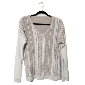 Woolrich v-neck sweater m/medium